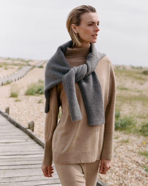 CHINTI_PARKER_LOOKBOOK_AW_8_V2
