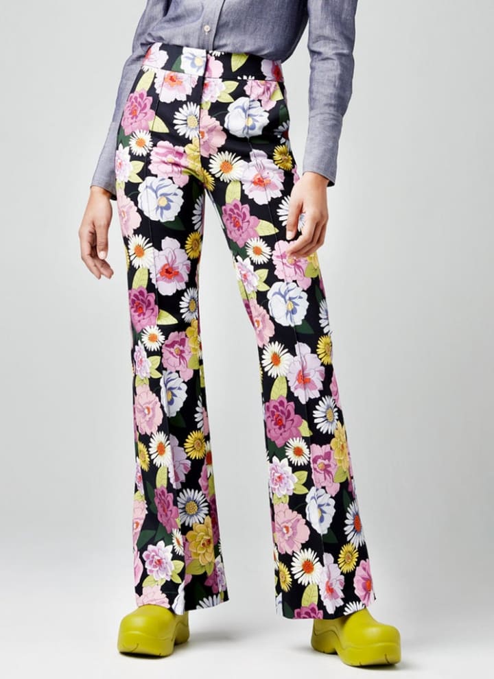 Wide-Leg-Floral-Pintuck-Trousers-03_1024x1024